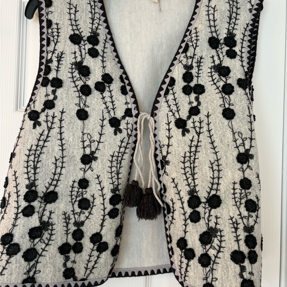 Floral Embroidered Vest with Tassels